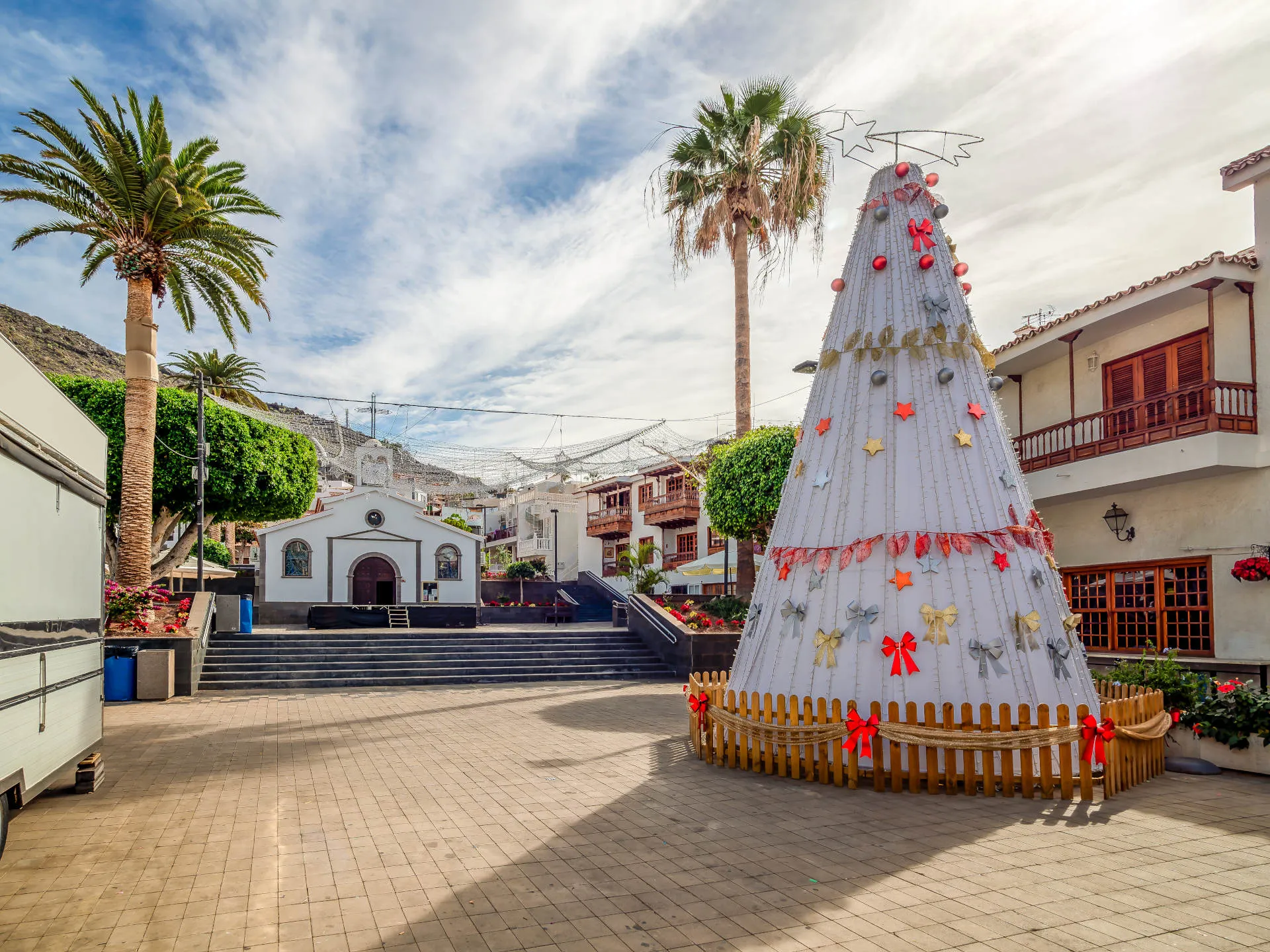 Weihnachtsbaum und Palmen auf Teneriffa
