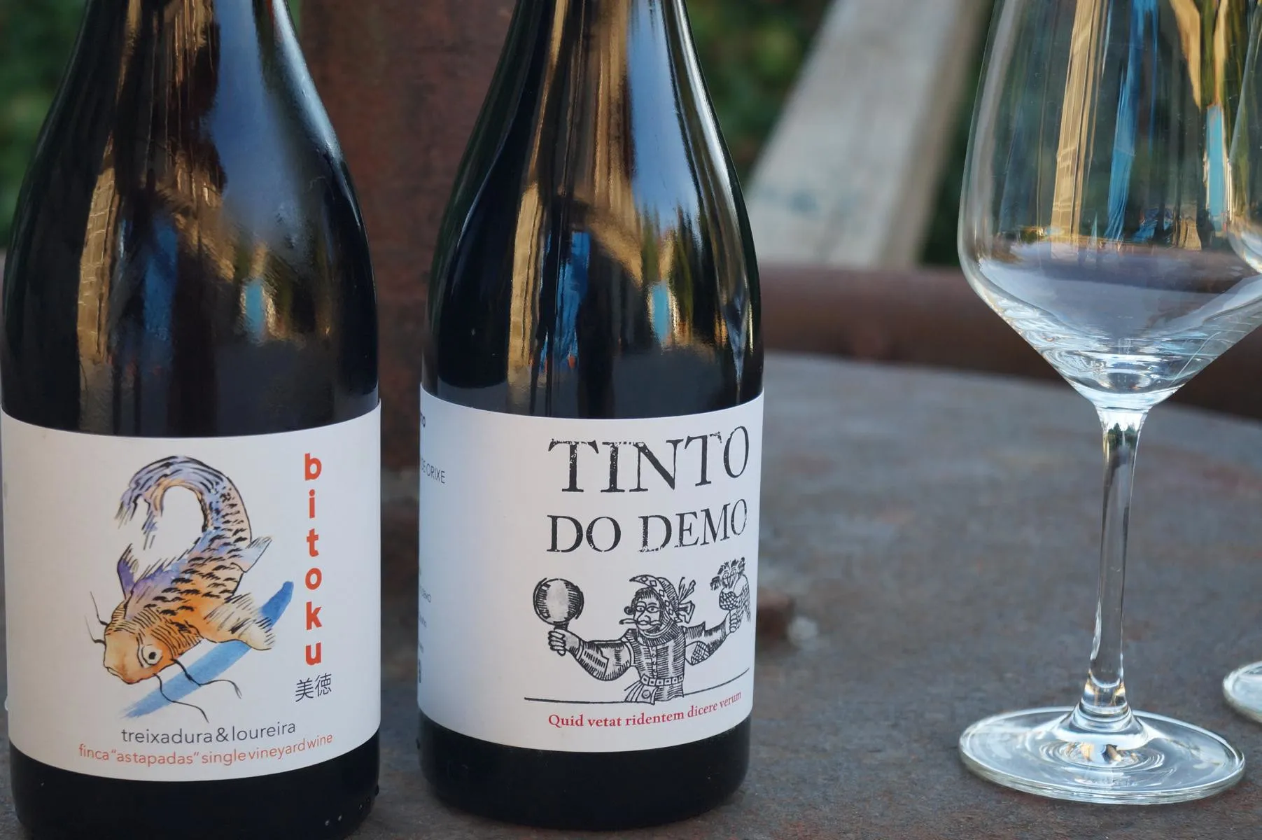 Zwei Weine der Adega do Demo