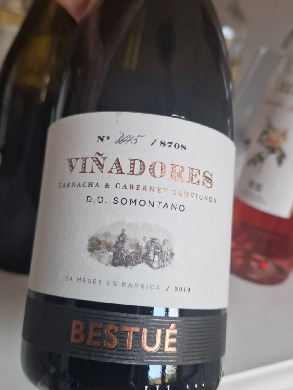 eine Flasche Wein aus Spanien