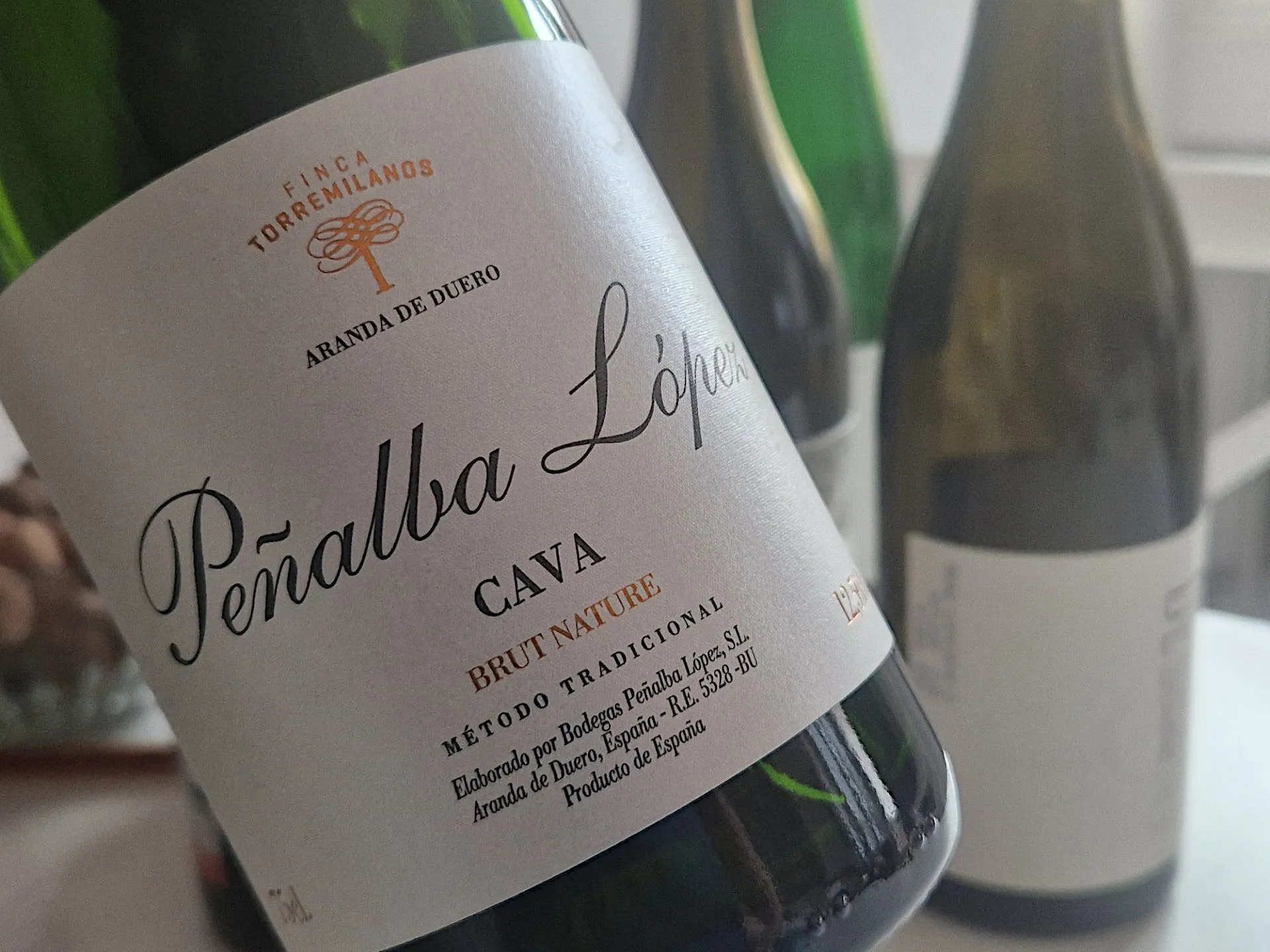 Das Etikett einer Flasche Cava