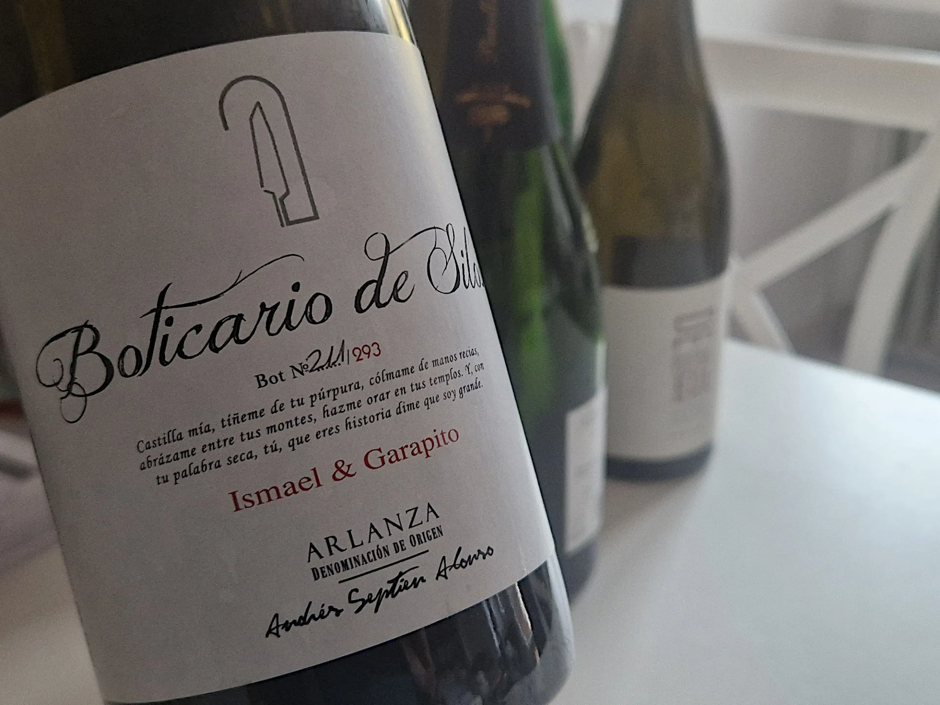 Das Label einer Flasche Wein aus Spanien