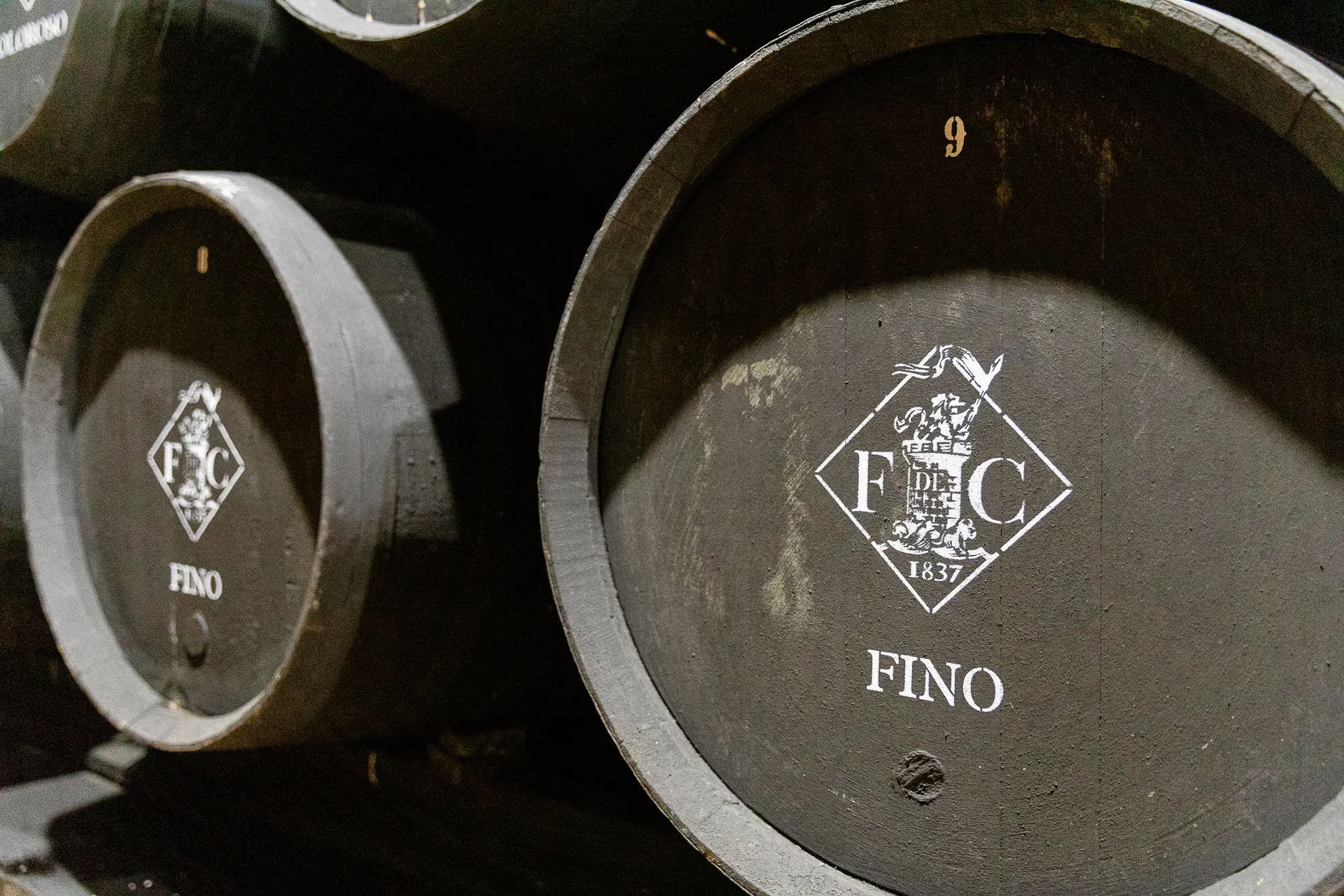 zwei Sherryfässer - Todovino