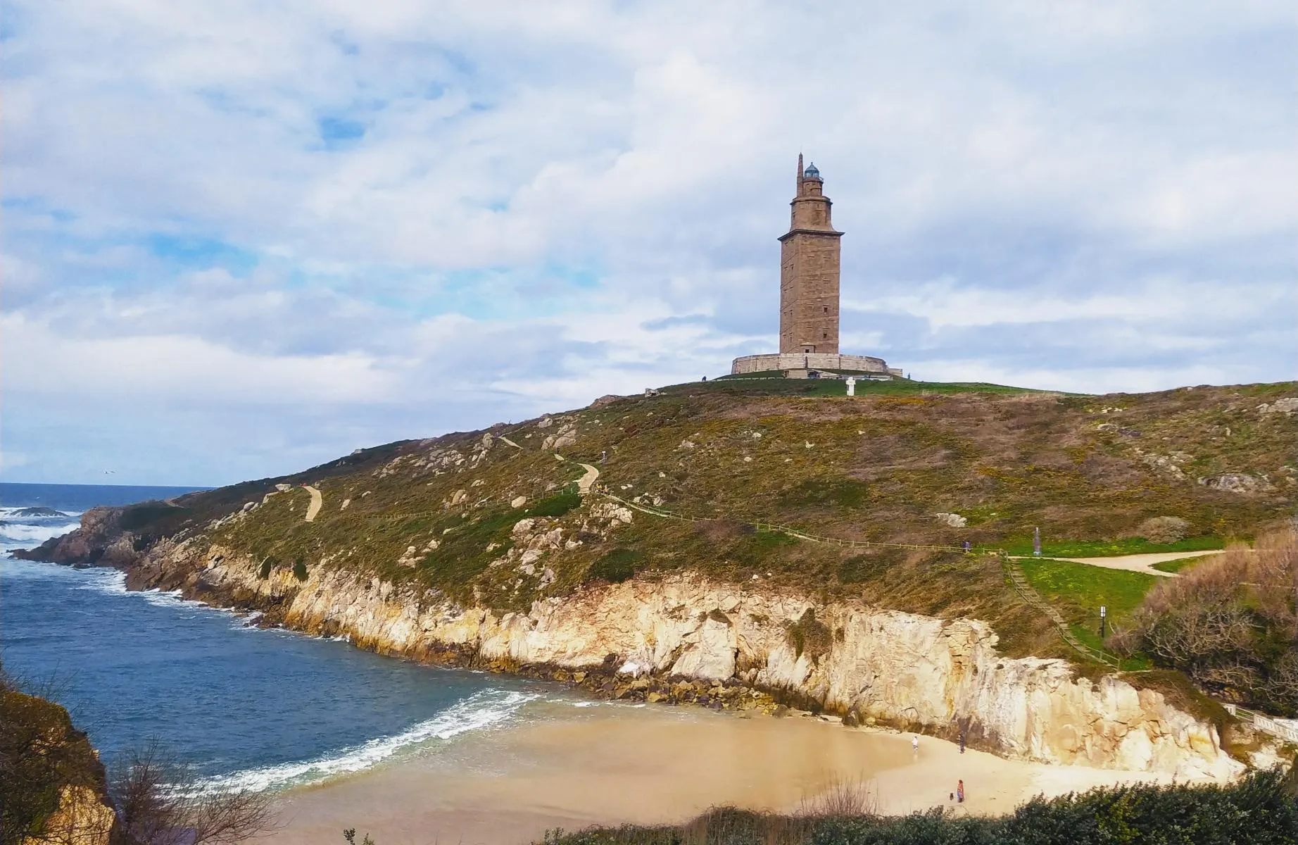 Der Herkulesturm in A Coruña, ein antiker Leuchtturm aus dem 2. Jahrhundert.